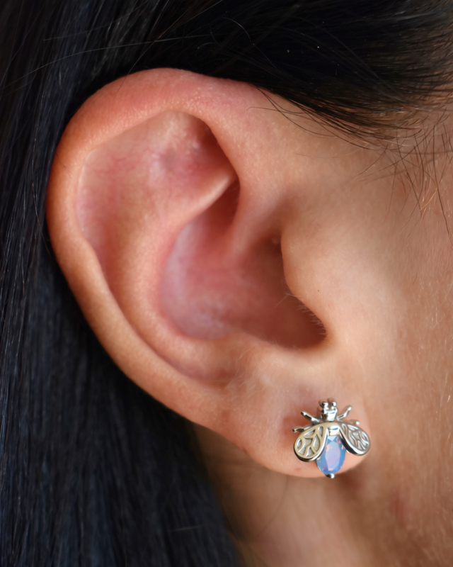 BEE OPAL EARRING